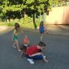 <img src='img' alt='Игры на улице' />