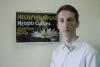<img src='img' alt='выставка' />