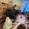 <img src='img' alt='Мечтаем о празднике' />