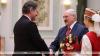 <img src='img' alt='Творческая встреча' />
