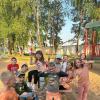 <img src='img' alt='Палитра' />