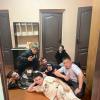 <img src='img' alt='Палитра' />