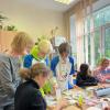 <img src='img' alt='Волонтеры' />