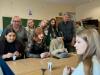 <img src='img' alt='Волонтеры' />