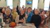 <img src='img' alt='Волонтеры' />