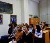 <img src='IMG' alt='творческая встреча' />