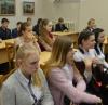 <img src='IMG' alt='творческая встреча' />