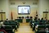 <img src="img" alt="заседание университета" />
