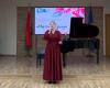 <img src="img" alt="день матери" />