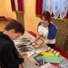 <img src="img" alt="мастерим открытку" />