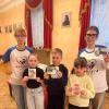 <img src="img" alt="не забывайте о быстротечности времени" />