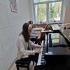 <img src="img" alt="Создай свое будущее" />