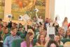 <img src='g54' alt='Вручение дипломов' />